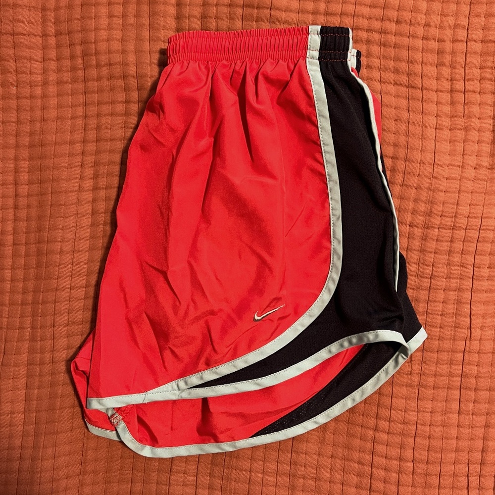 Nike Tempo running short